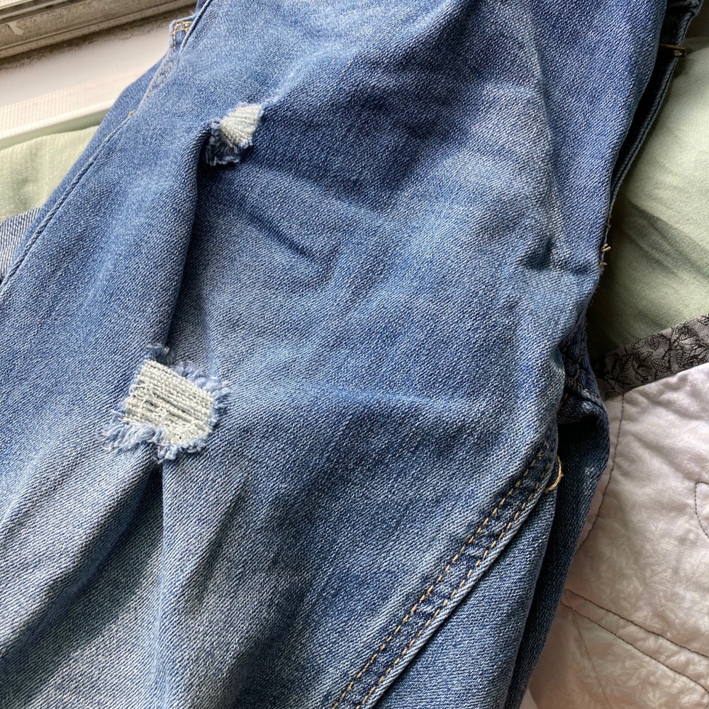 SO Skinny Cropped Jeans (size 5)